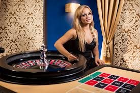 Meja poker Texas Hold'em di platform direktur toto